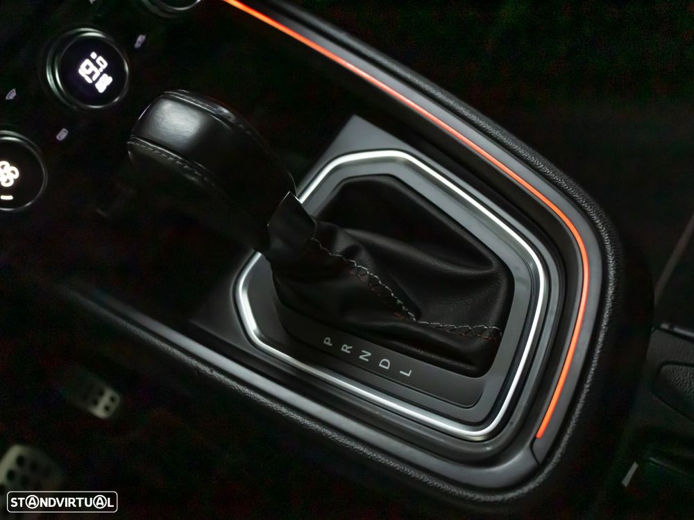 Renault Clio 1.0 TCe RS Line CVT - 33