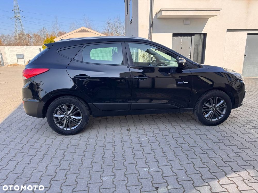 Hyundai ix35 1.7 CRDi 2WD blue Finale Gold - 11