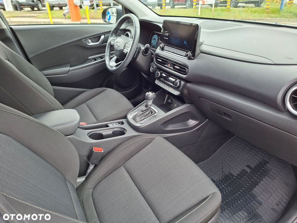Hyundai Kona - 36