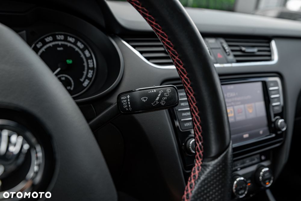 Skoda Octavia 2.0 TSI (Green tec) DSG RS - 22