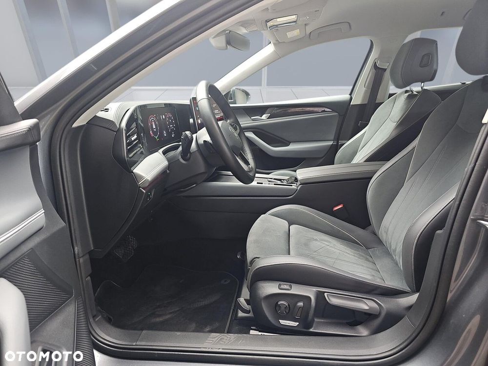 Volkswagen Passat - 9