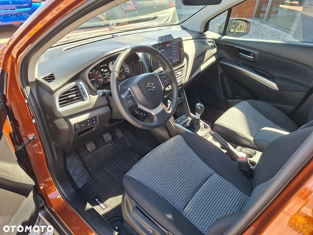 Suzuki S-Cross 1.4 BoosterJet mHEV Premium Plus SP 4WD - 19