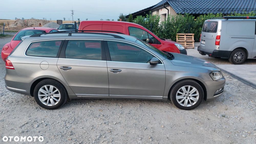 Volkswagen Passat 1.6 TDI BlueMotion - 24