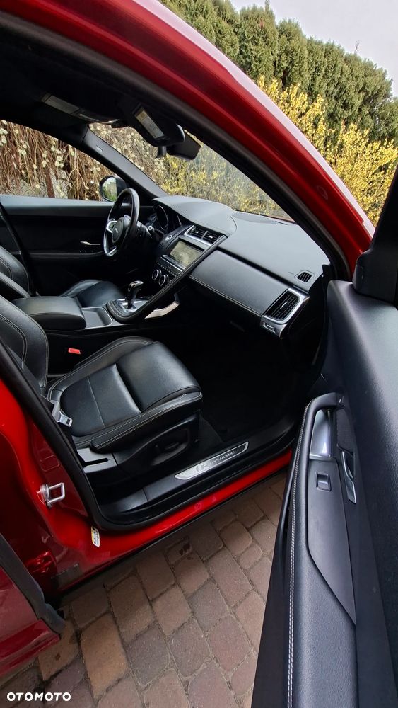 Jaguar E-Pace D150 AWD R-Dynamic S - 23