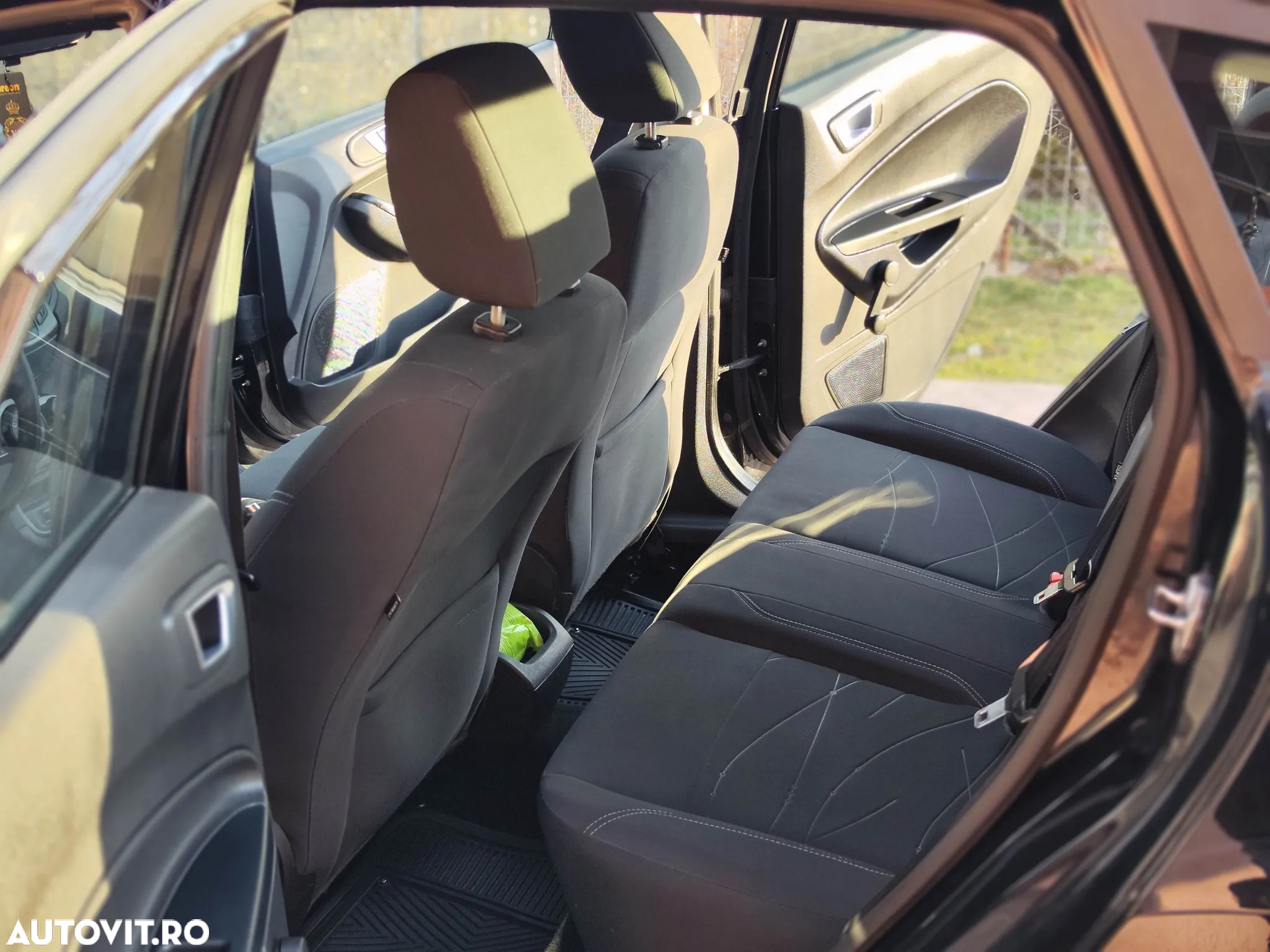 Ford Fiesta 1.6 TDCI Champions Edition - 11