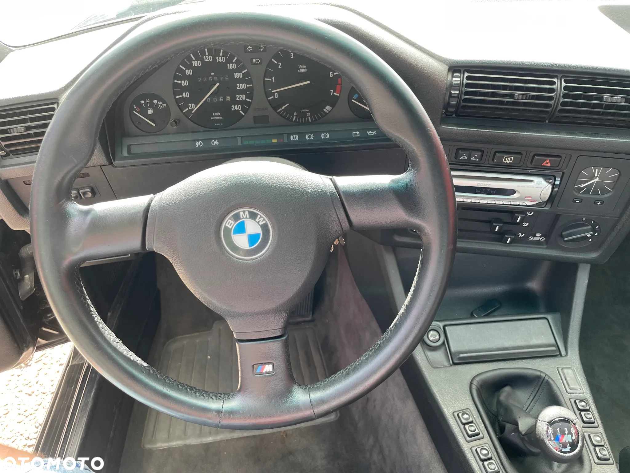 BMW Seria 3 325i - 29