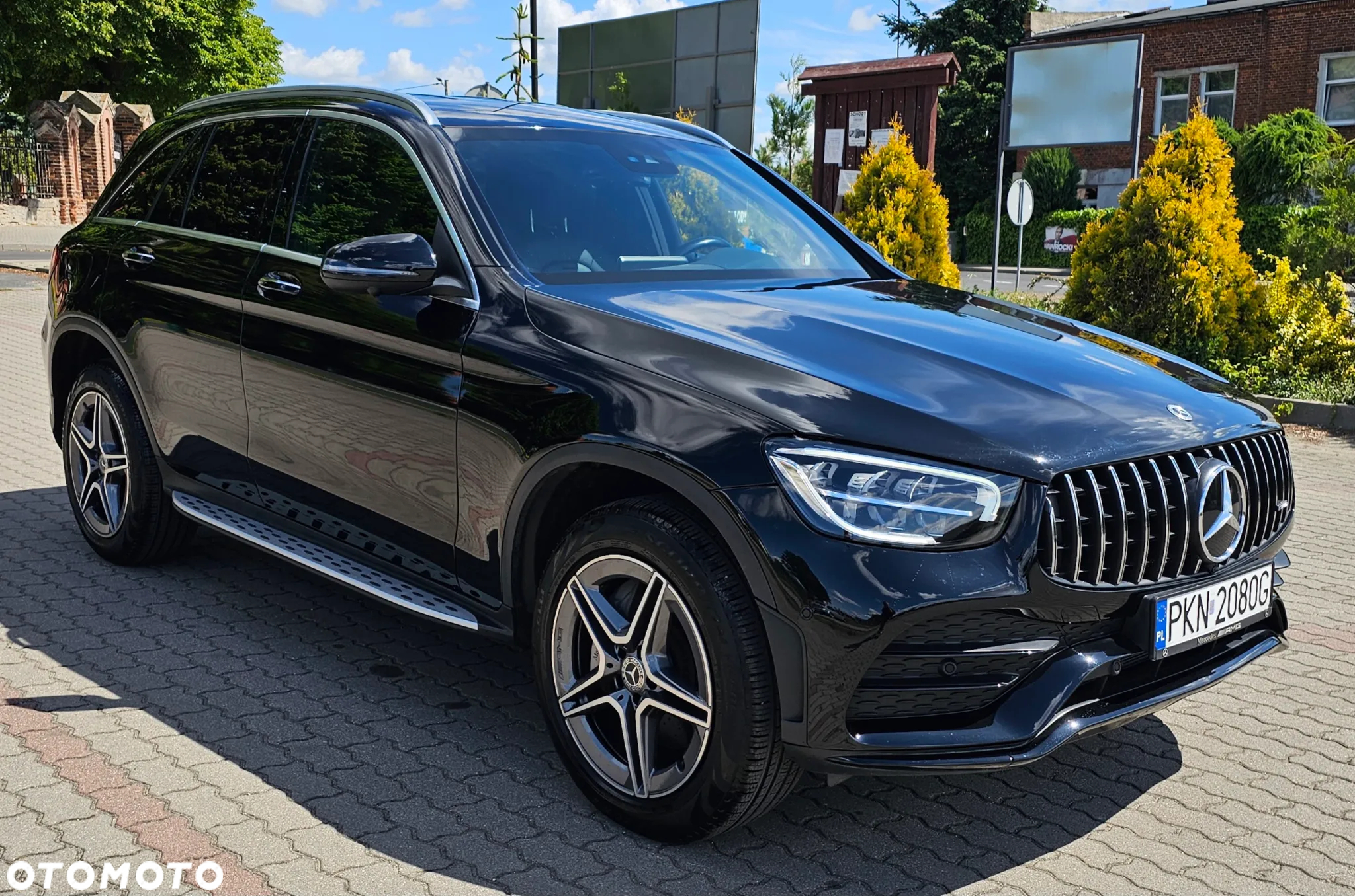 Mercedes-Benz GLC 300 4Matic 9G-TRONIC AMG Line - 4