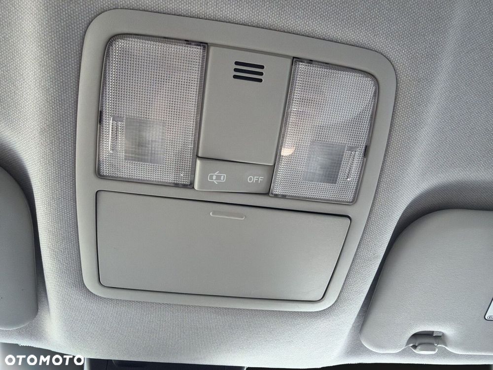 Toyota Corolla 1.6 Active - 26