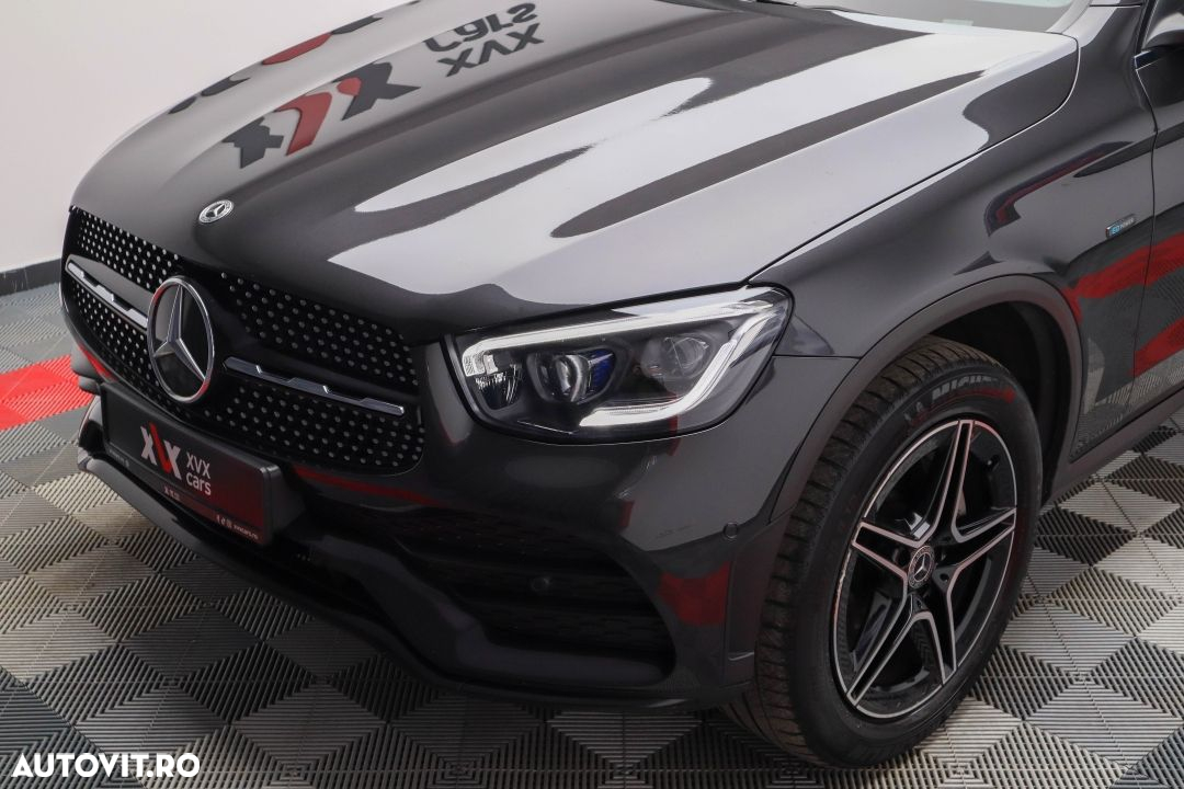 Mercedes-Benz GLC 300 e 4Matic 9G-TRONIC AMG Line Plus - 13