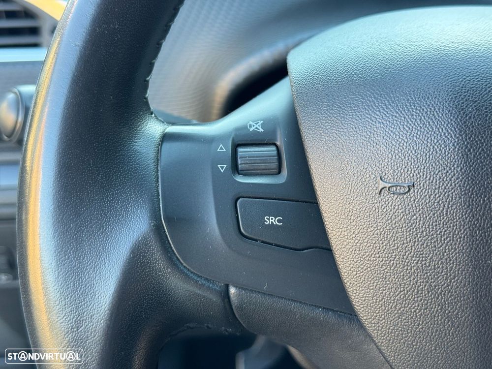 Peugeot 208 1.5 BlueHDi Signature - 13
