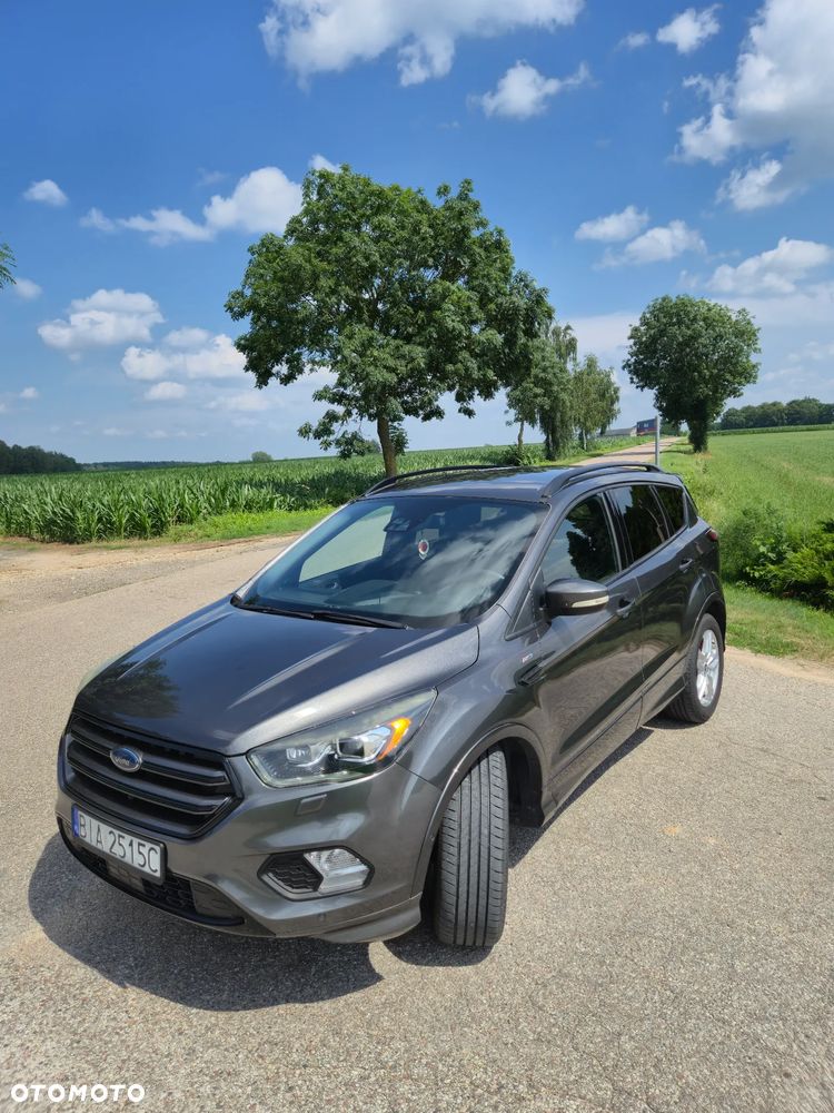 Ford Kuga 1.5 EcoBoost 2x4 ST-Line - 13