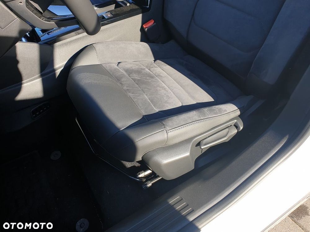 Citroën C4 EV156 54kWh Max - 14