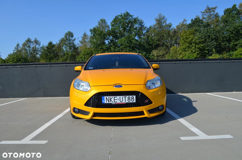 Ford Focus ST - 2
