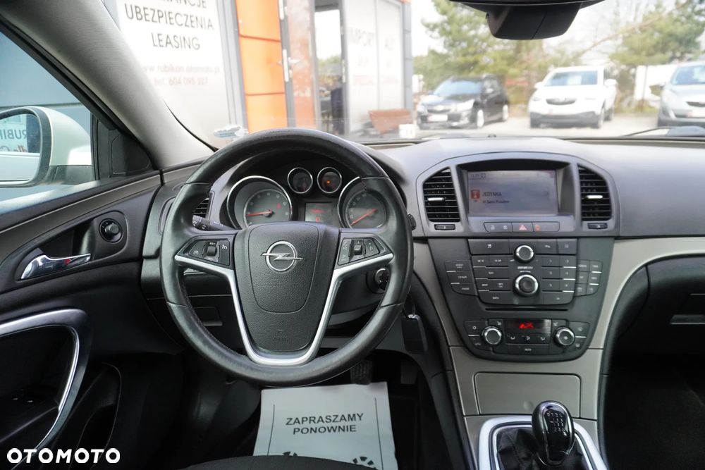 Opel Insignia 1.8 Design Edition - 22