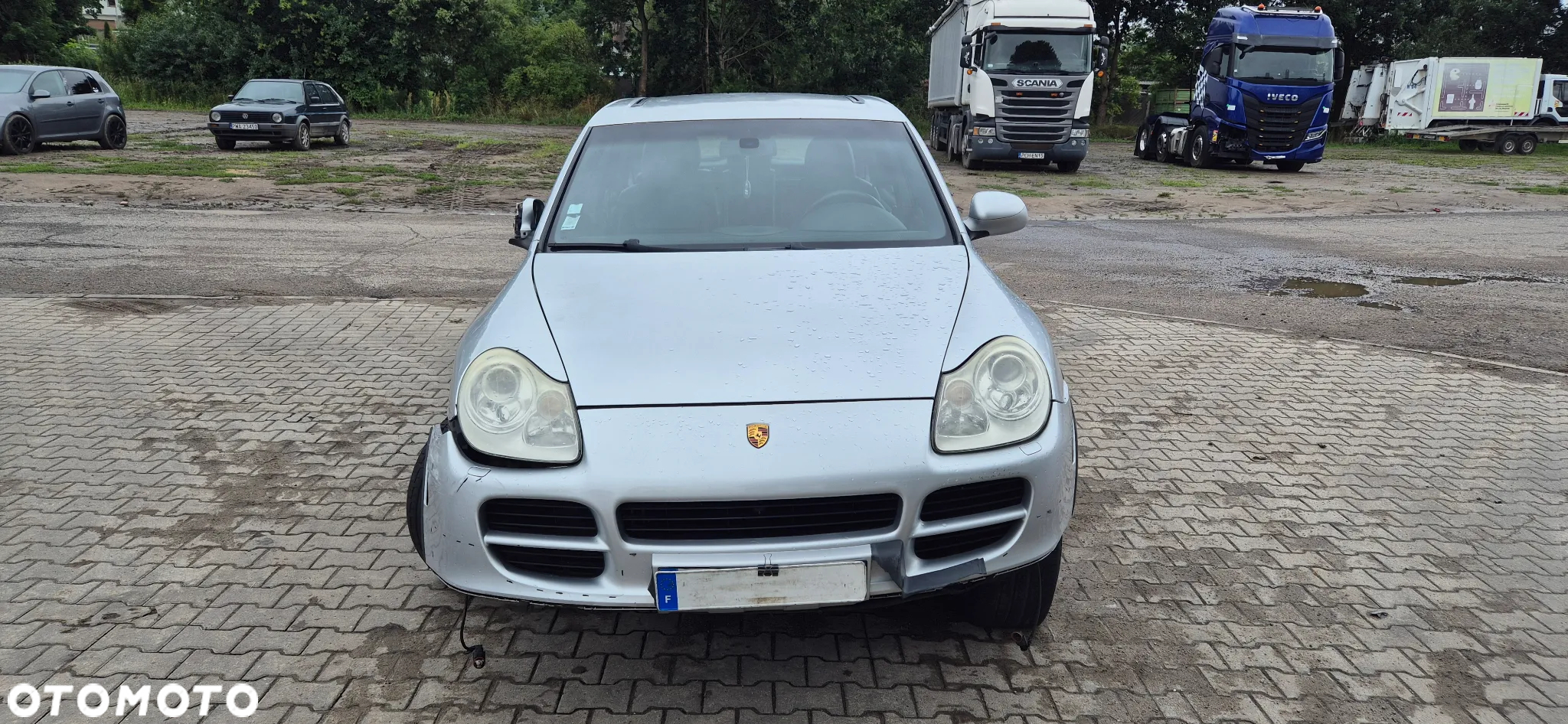 Porsche Cayenne - 2