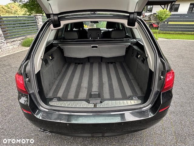 BMW Seria 5 520d Luxury Line - 25