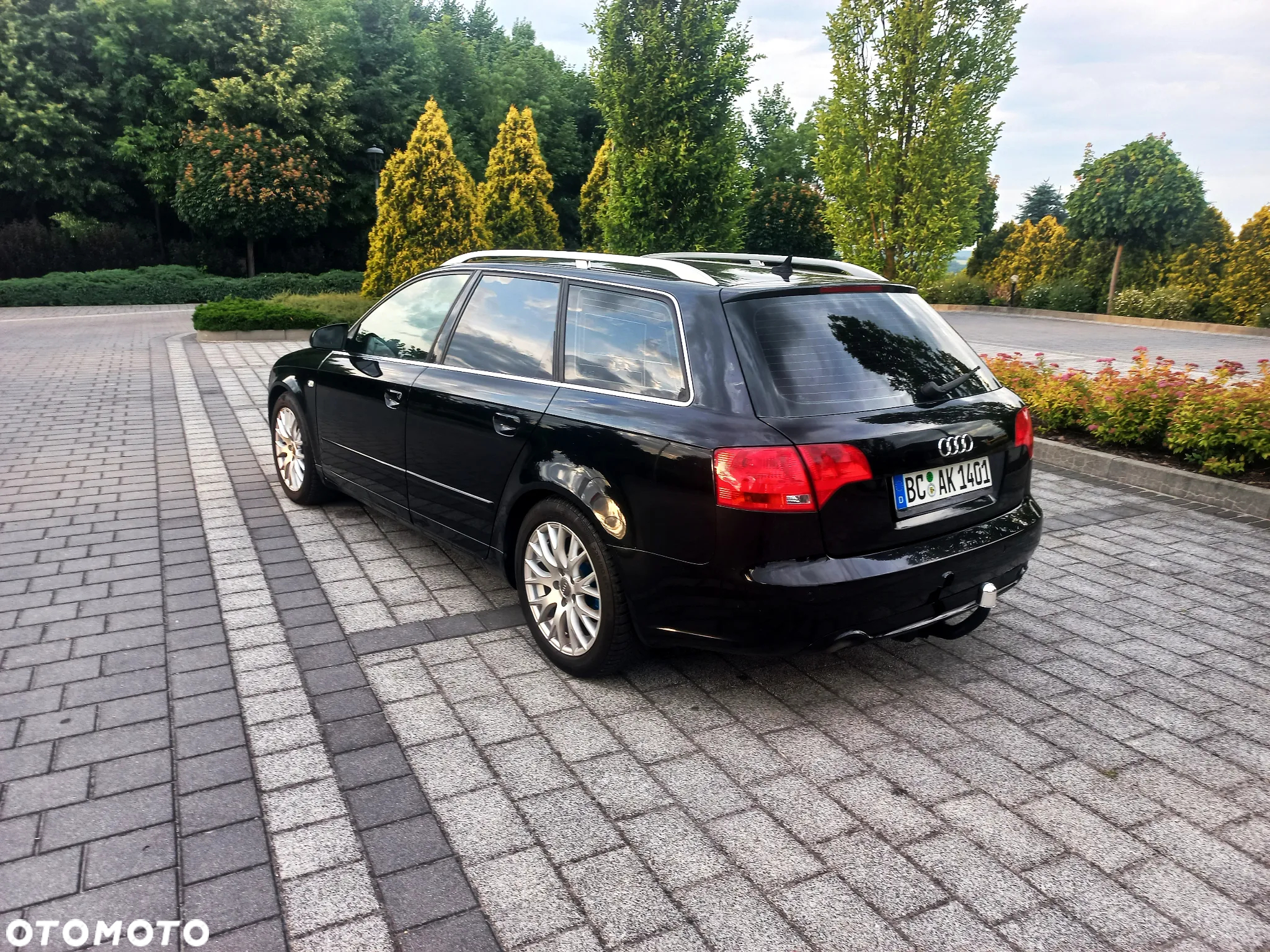 Audi A4 Avant 2.0 TDI DPF quattro S line Sportpaket (plus) - 4