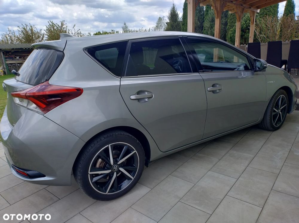 Toyota Auris - 11