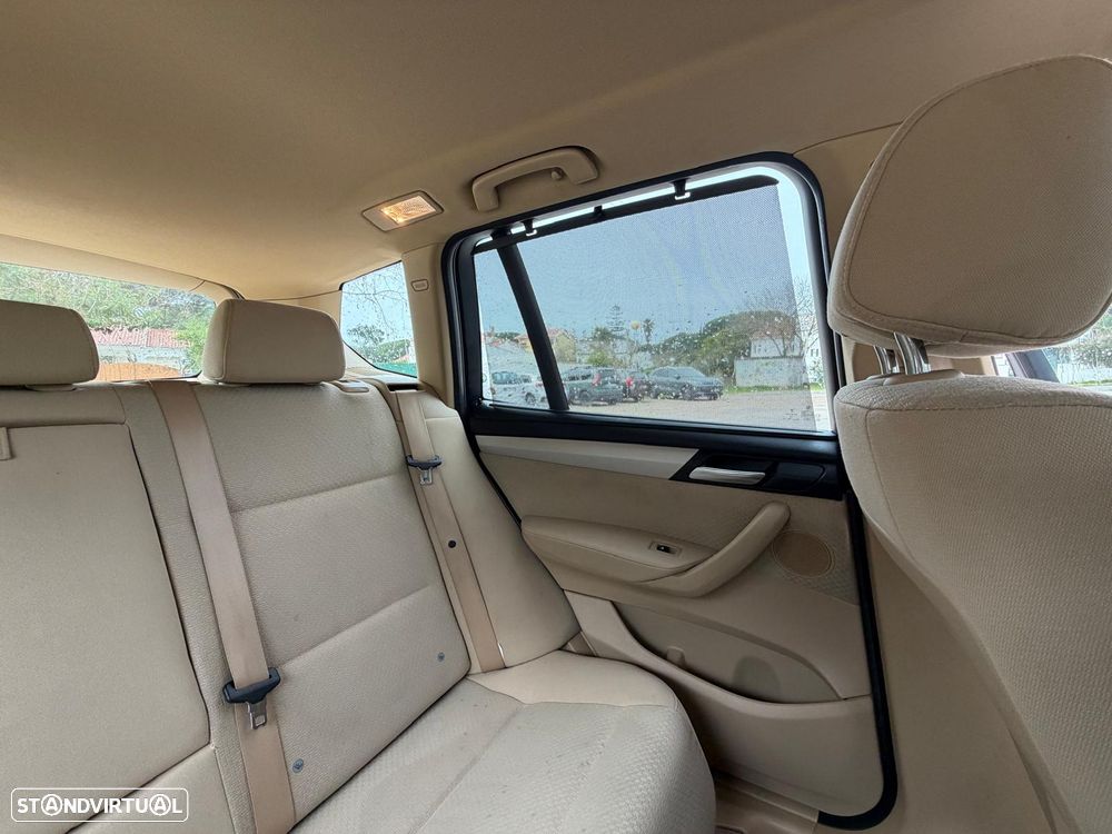 BMW X3 20 d xDrive - 31