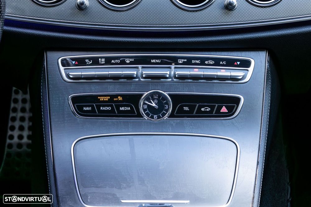 Mercedes-Benz E 220 d AMG Line - 24