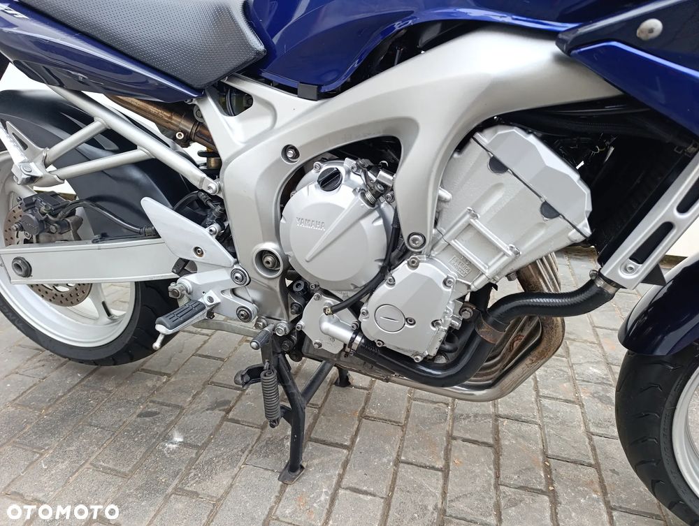 Yamaha FZ6 - 26