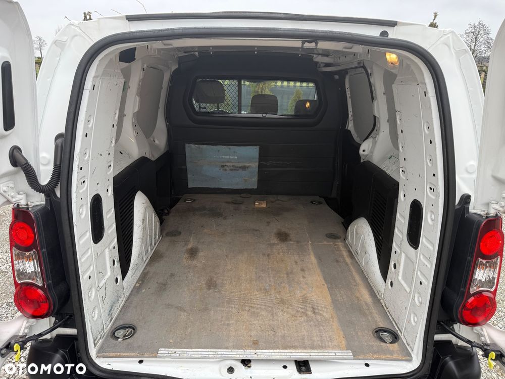 Peugeot Partner - 27