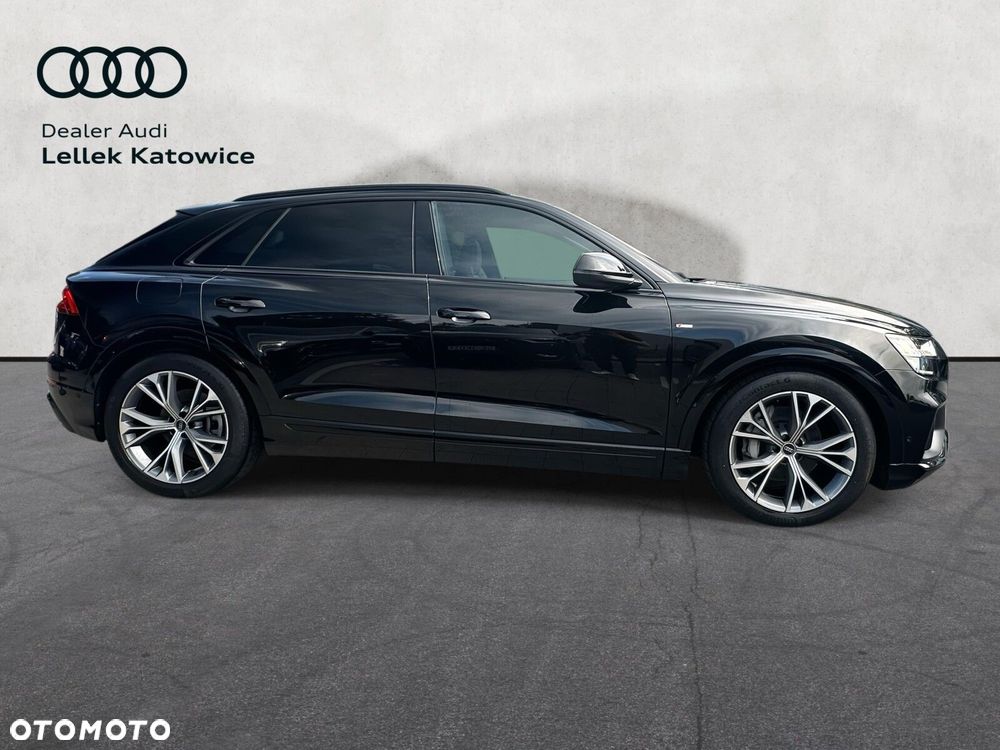 Audi Q8 - 9