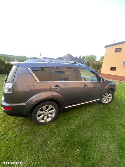 Mitsubishi Outlander 2.0 DID Intense - 1