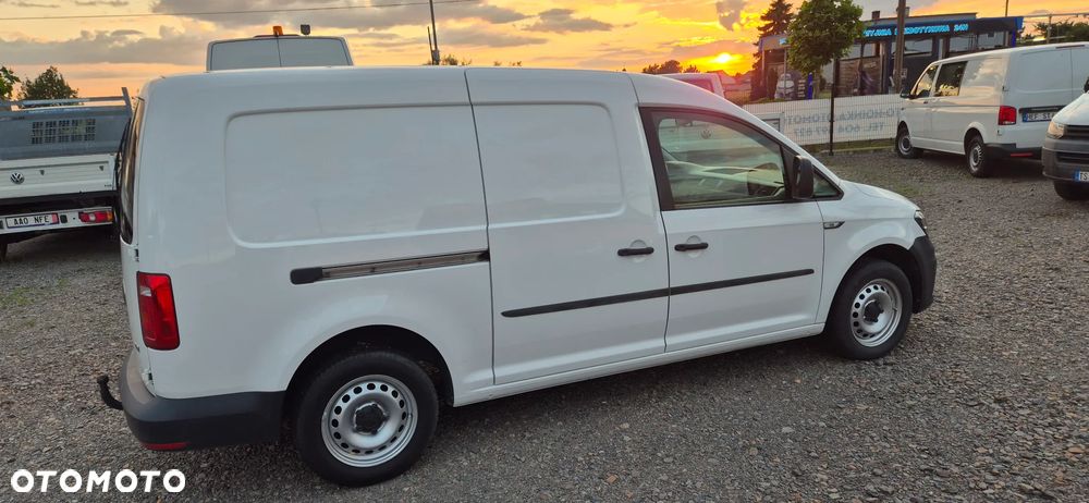 Volkswagen Caddy Maxi - 4