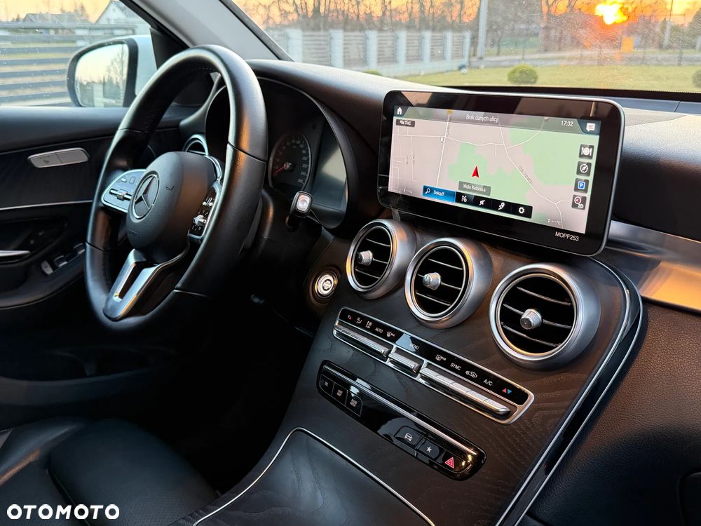 Mercedes-Benz GLC 200 d 4-Matic Business Edition - 25