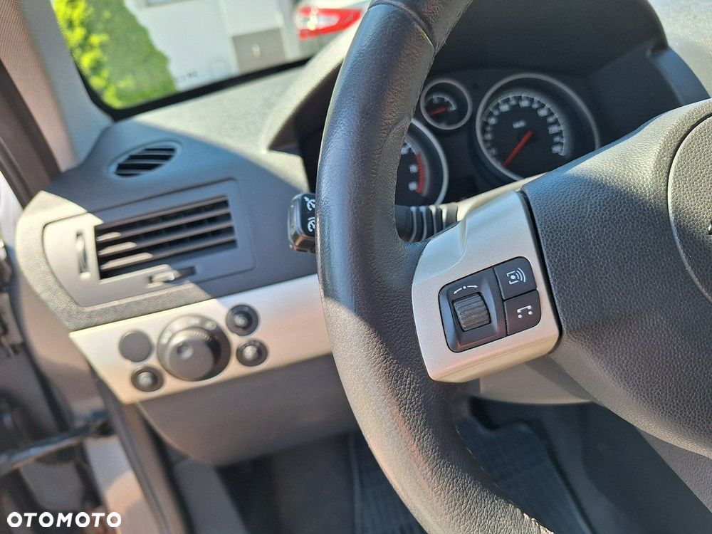 Opel Astra - 38