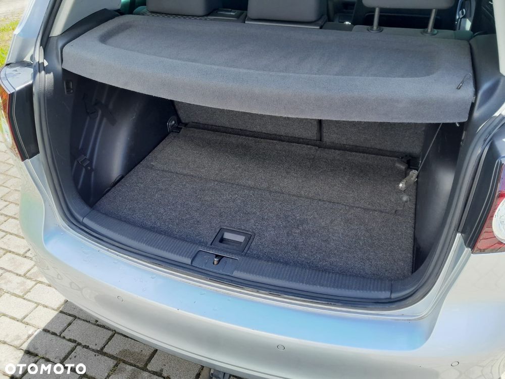Volkswagen Golf Plus 2.0 TDI Comfortline - 19