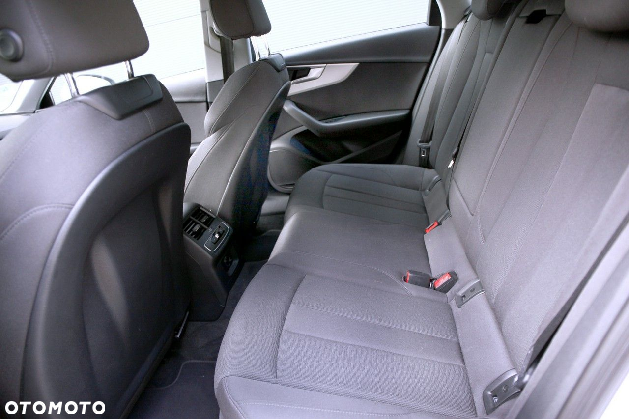 Audi A4 40 TDI S tronic - 19