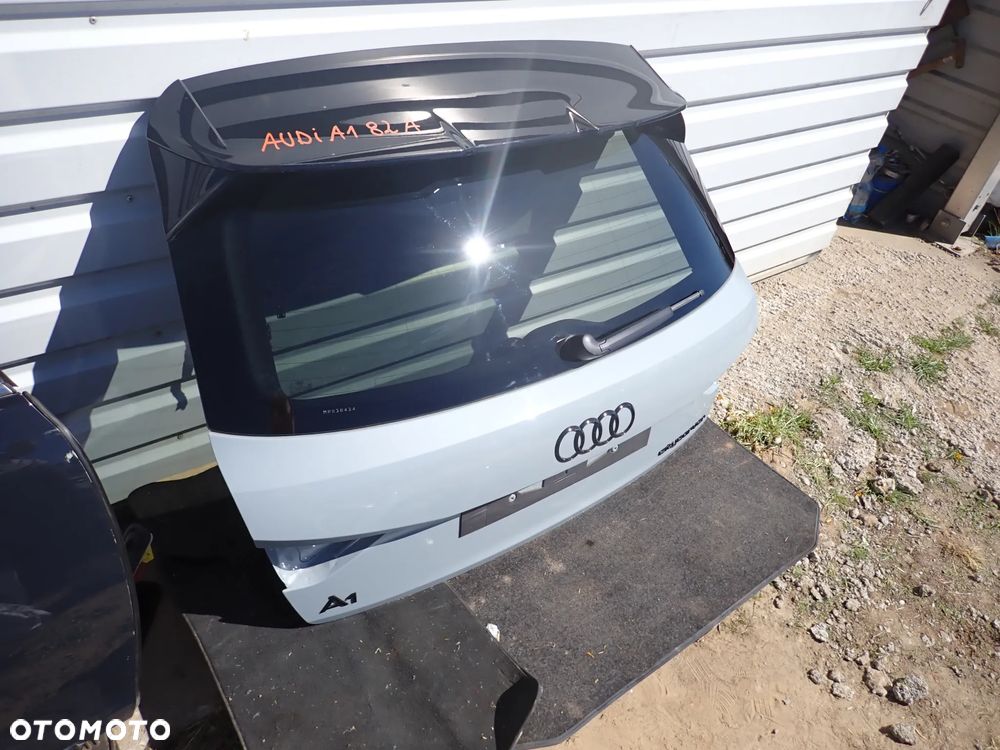 AUDI A1 82A  KLAPA BAGAŻNIKA KPL. - 1