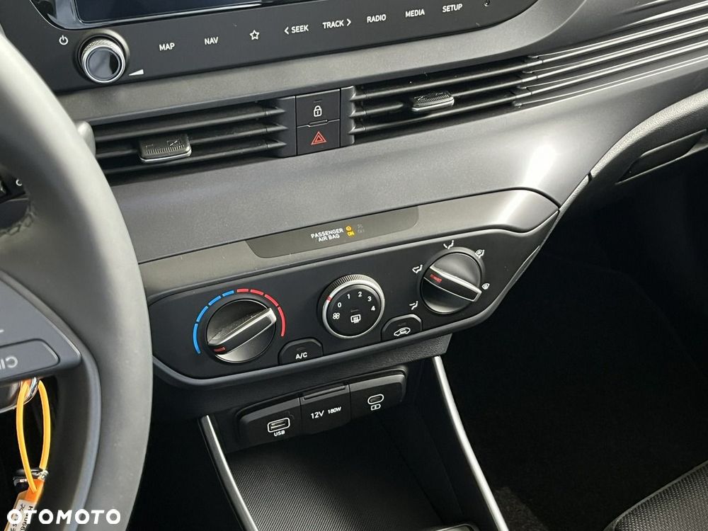 Hyundai Bayon - 10