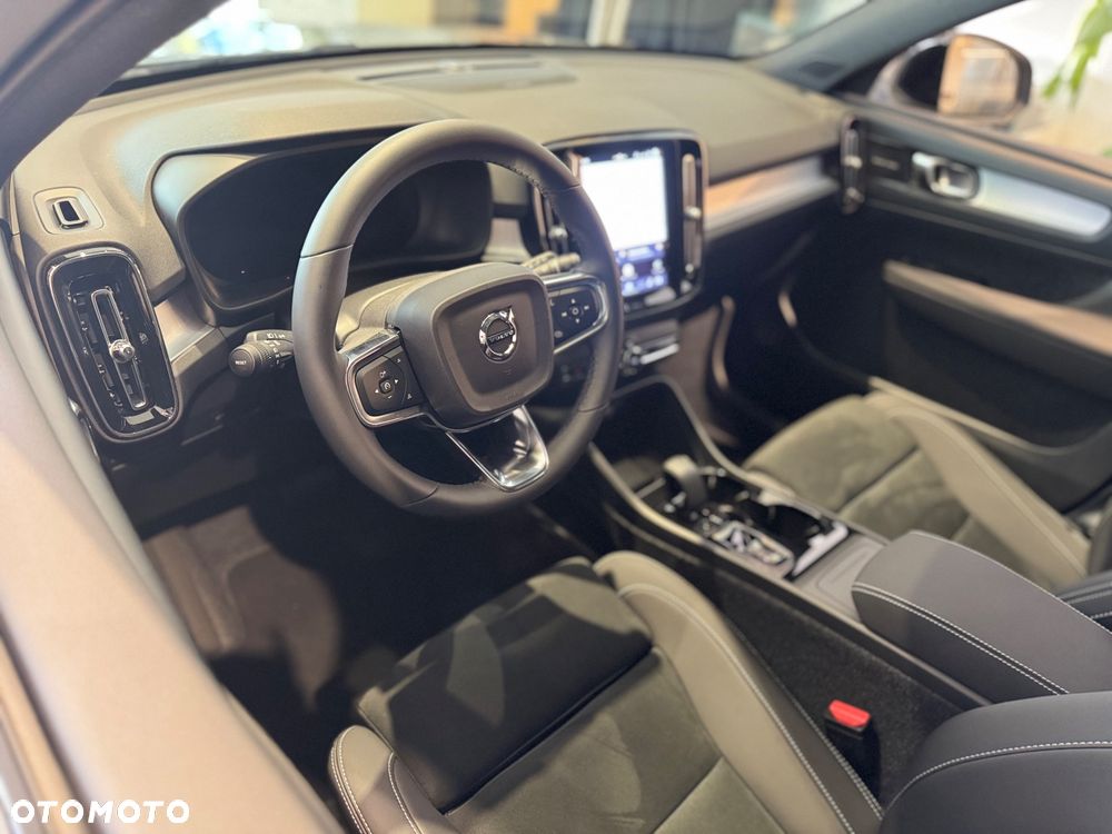 Volvo XC 40 B4 Ultra Dark - 5