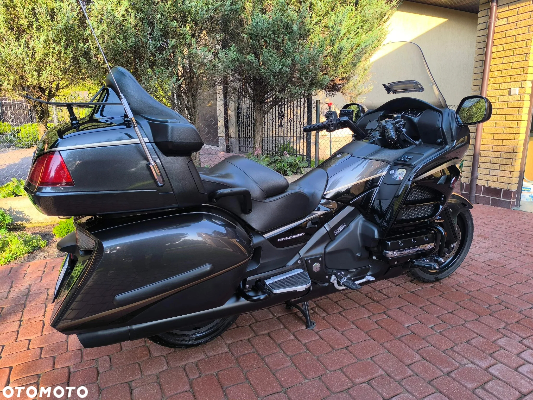 Honda GL - 5