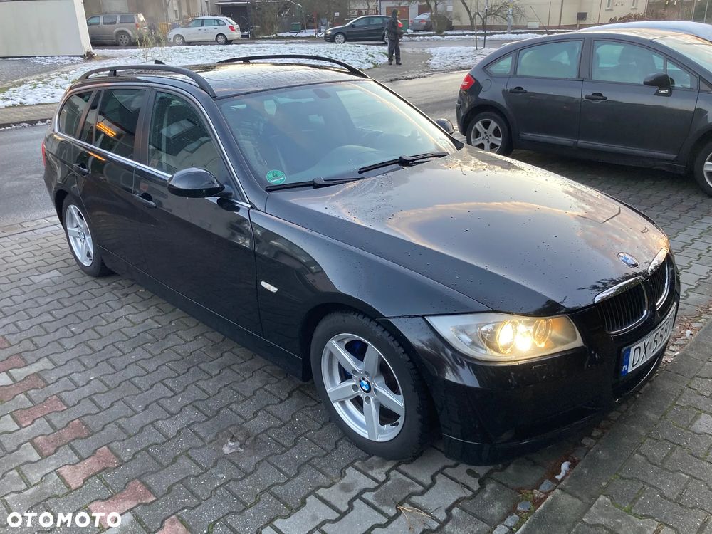 BMW Seria 3 325i - 4