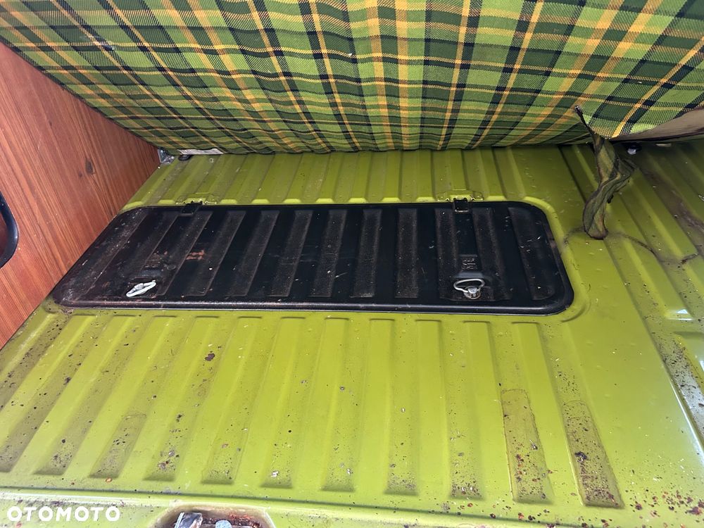 Volkswagen Transporter - 12