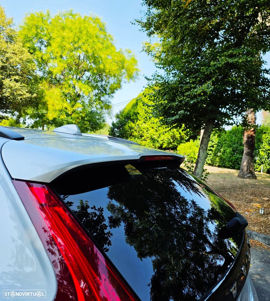 Volvo V40 2.0 D2 Volvo Ocean Race Geartronic - 25