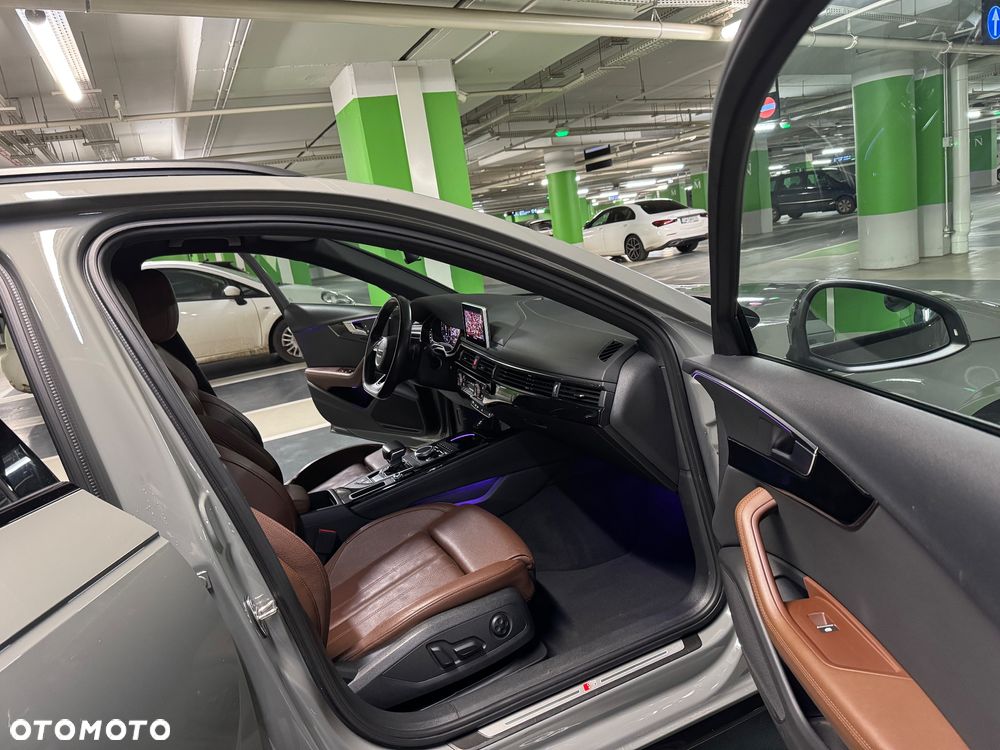 Audi A4 Avant 2.0 TDI S tronic - 21