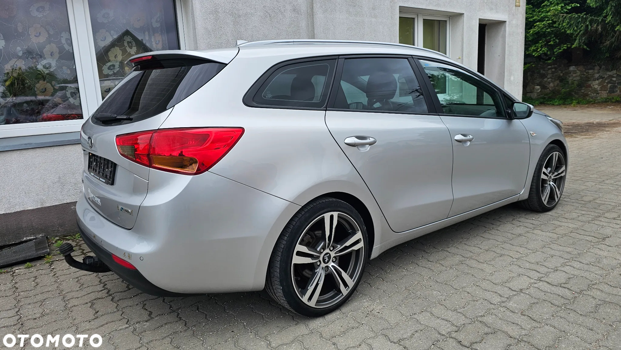 Kia Ceed - 12