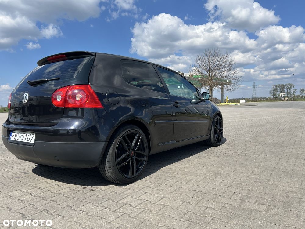 Volkswagen Golf - 2