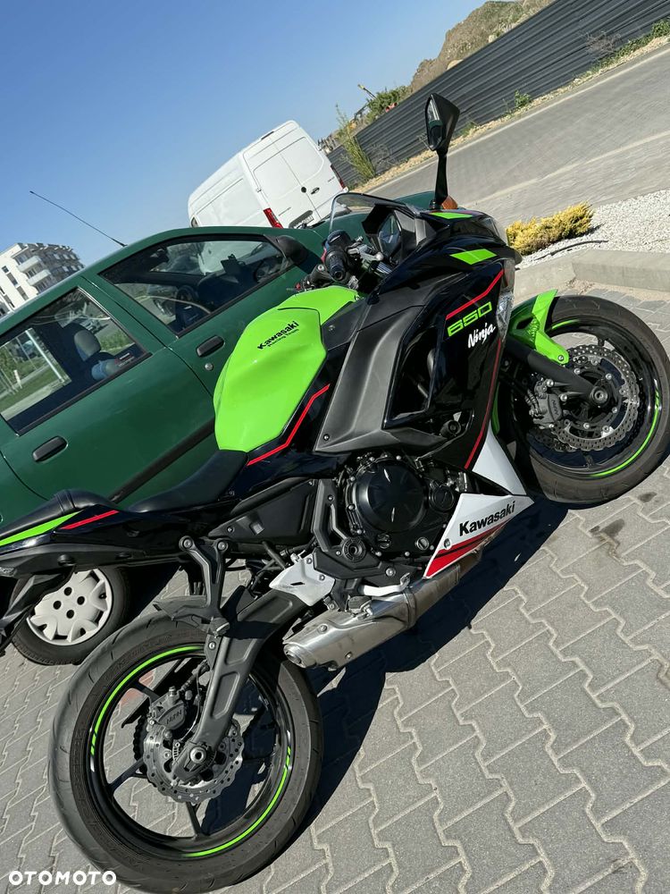 Kawasaki Ninja - 11