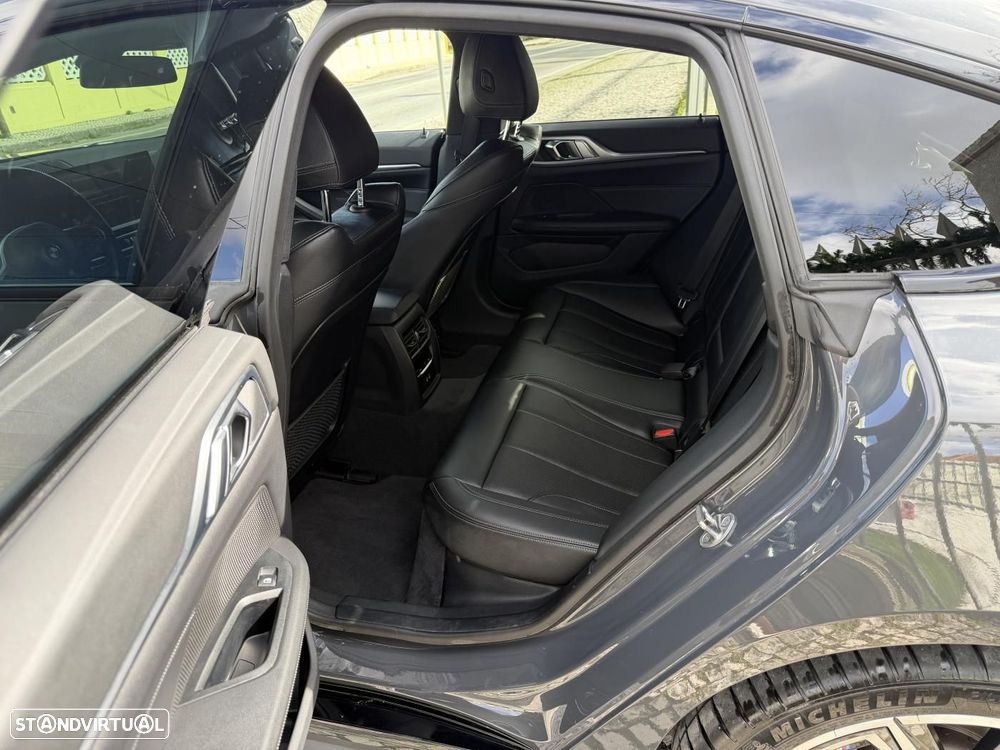 BMW i4 eDrive40 Pack Desportivo M - 10