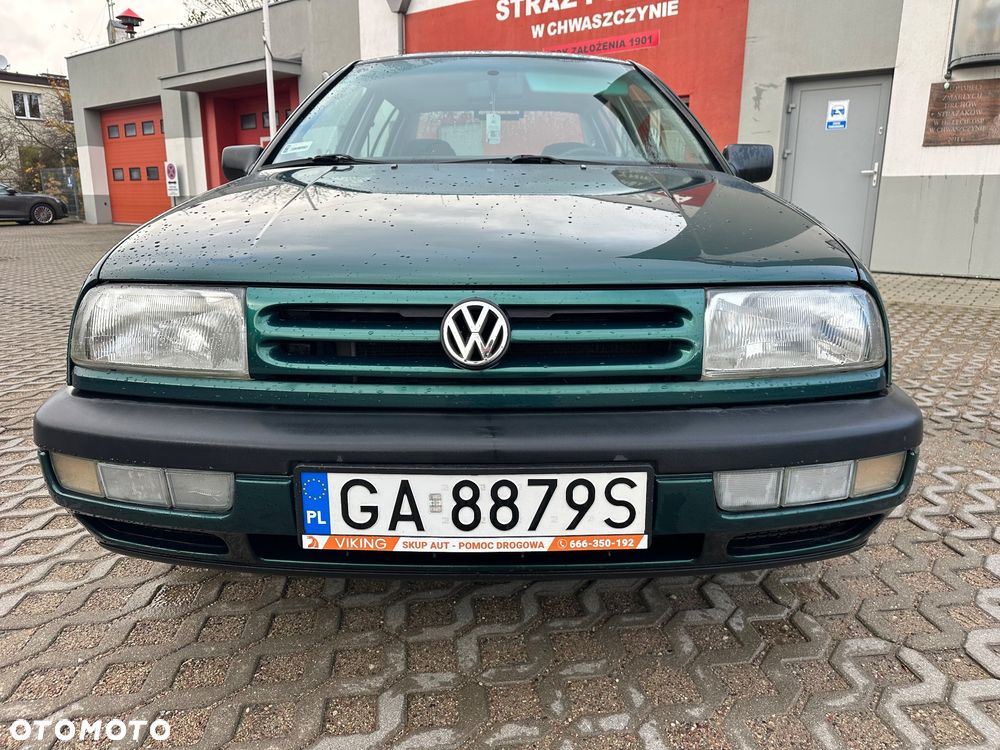 Volkswagen Vento 1.8 GL - 7