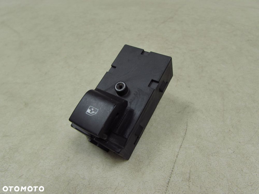 OPEL ASTRA J IV 09-15 PANEL PRZELACZNIK SZYB TYL 13301888 - 2