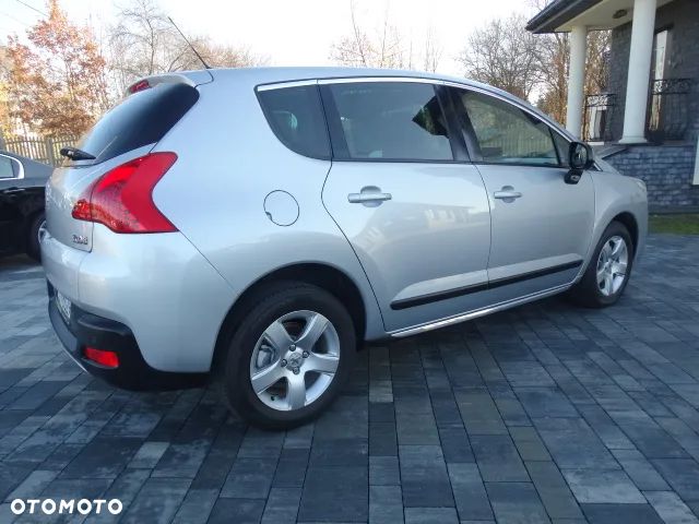 Peugeot 3008 1.6 HDi Premium - 11