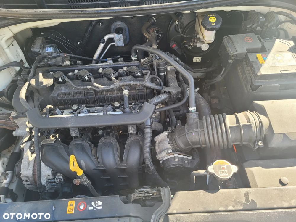 Kia Rio - 7