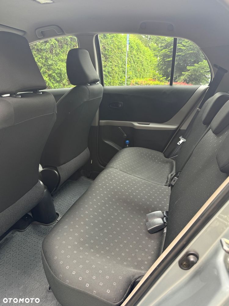 Toyota Yaris 1.4 D-4D Luna - 11